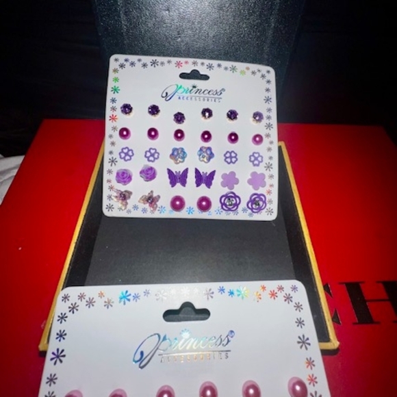 Princess Assorted Earrings Set - Picture 3 of 3
